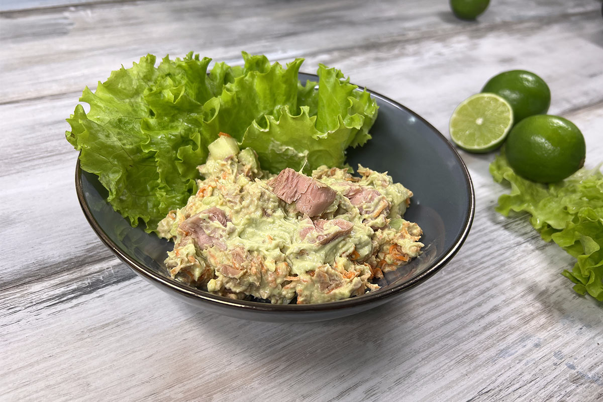 Avocado and tuna salad